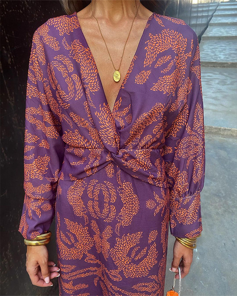 Waniah Dress | Vintage-Inspired V-Neck Long-Sleeve Dress for Women