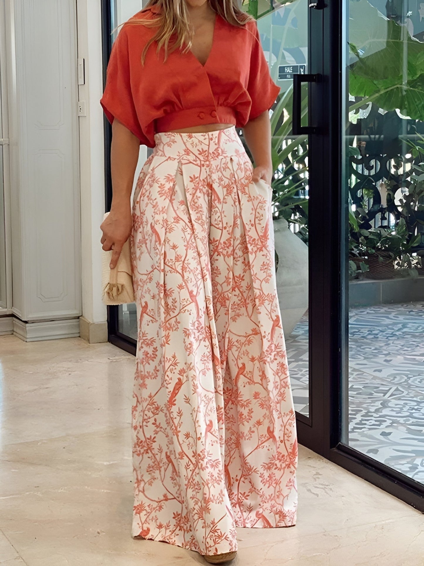Dacina Two-Piece Set | Wide-Leg Floral Pants with V-Neck Crop Top