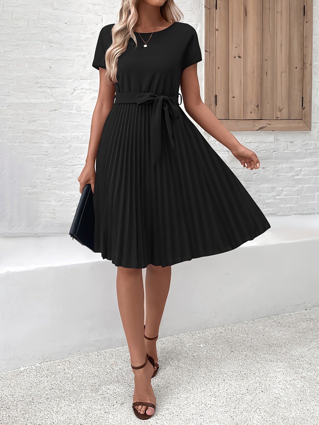 Ulania Dress | Elegant Pleated Round-Neck Midi Dress