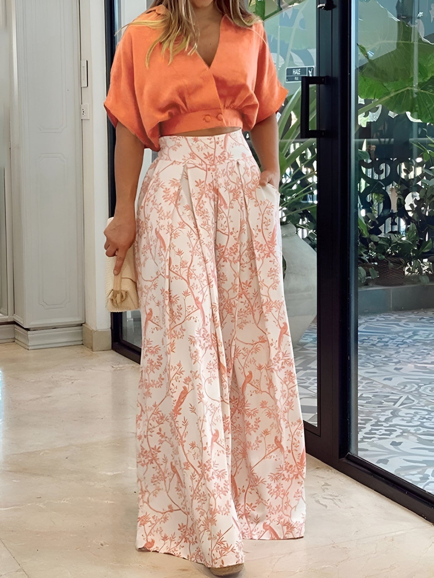 Dacina Two-Piece Set | Wide-Leg Floral Pants with V-Neck Crop Top