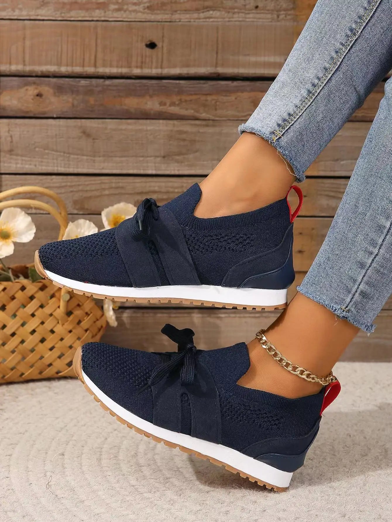 Xamirae Sneakers | Women’s Walking Shoes