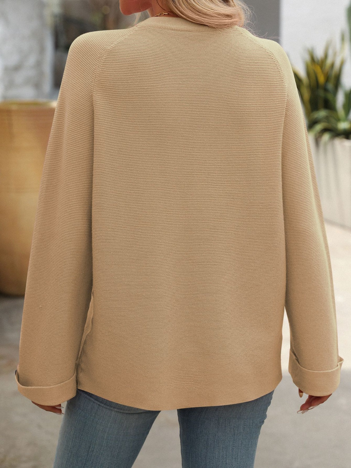 Flor Sweater | Cozy Round Neck Sweater with Loose Sleeves