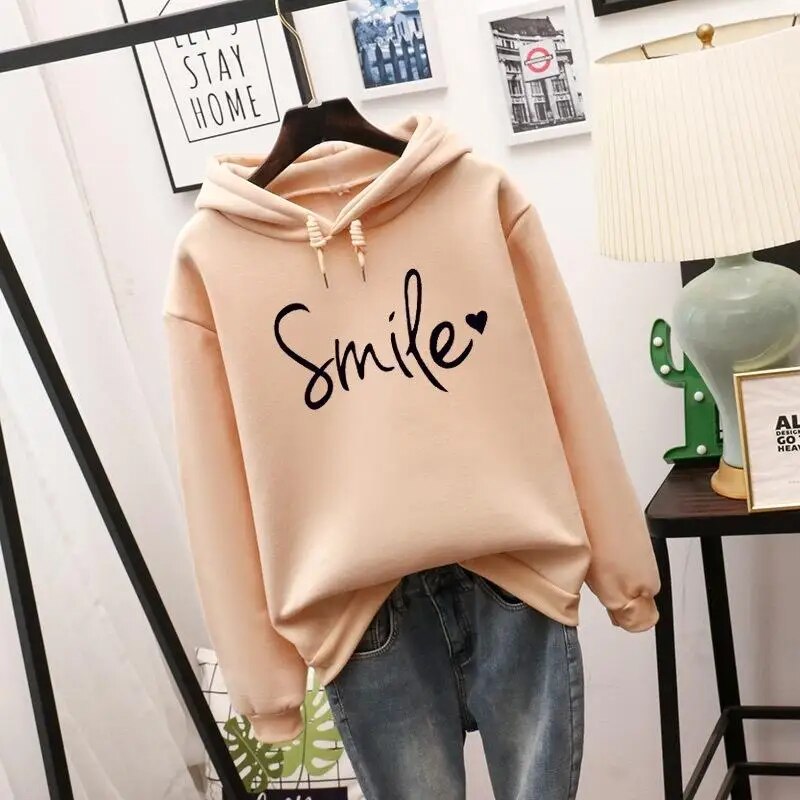 Graciela Hoodie | Comfortable "Smile" Graphic Hoodie