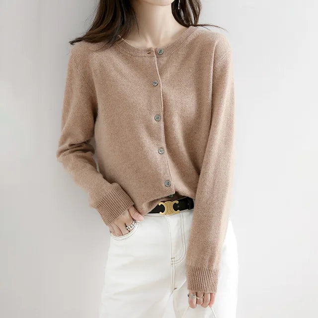 Gisela Cardigan | Soft Button-Up Cashmere Cardigan