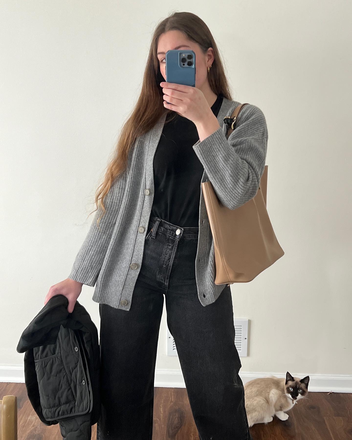 Qamaria Cardigan | Women's Autumn Oversized Button Cardigan with Ribbed Knit